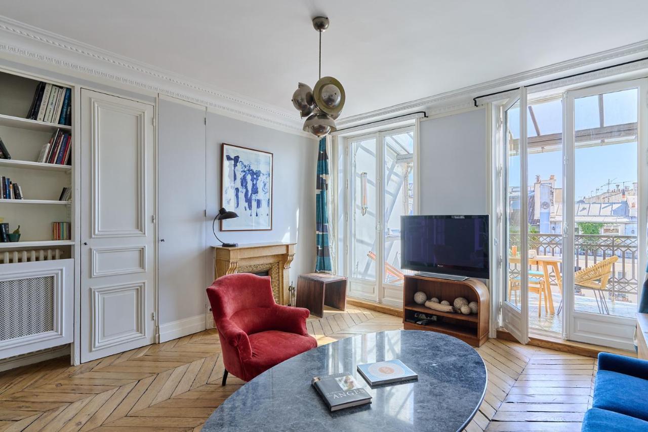 Apartment Center Of Paris With Terrace By Studio Prestige Exterior photo
